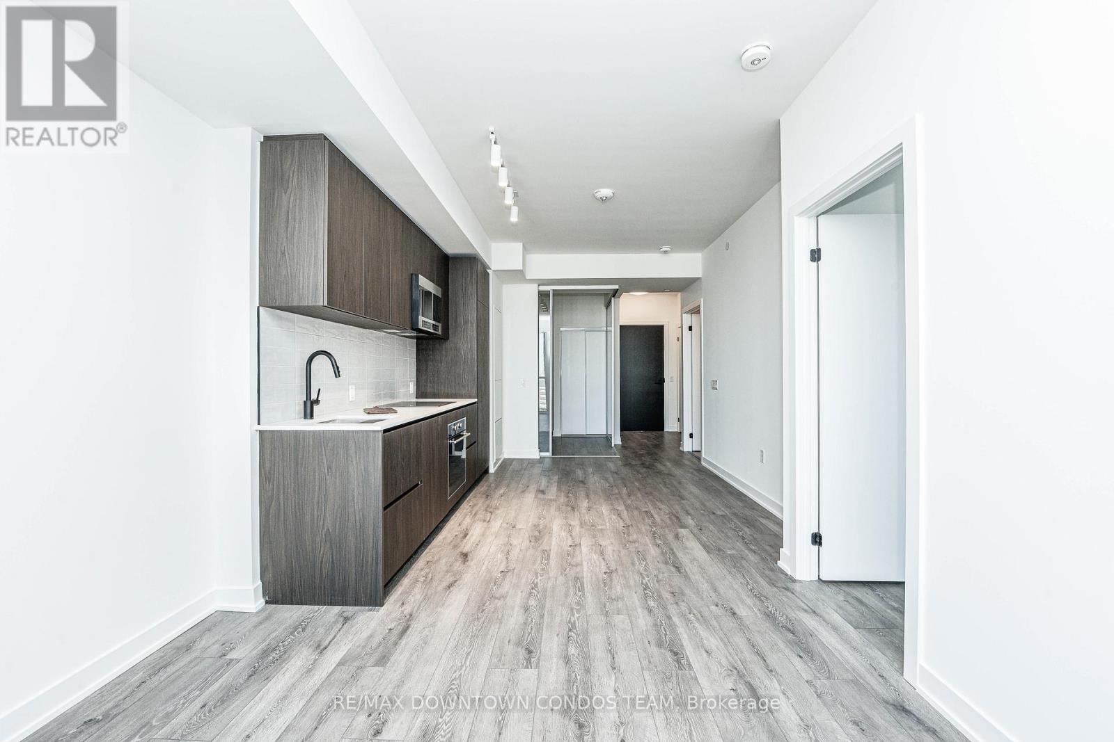 2405 - 117 Broadway Avenue, Toronto, Ontario  M4P 1V3 - Photo 33 - C12580108