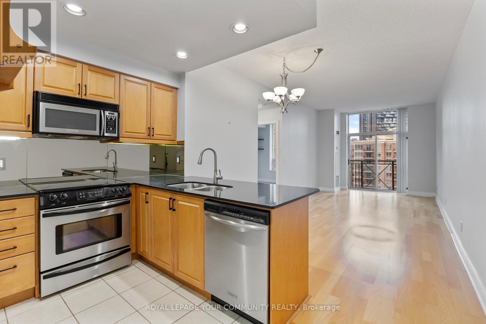 1107 - 1101 Leslie Street, Toronto, Ontario  M3C 4G3 - Photo 6 - C12580140