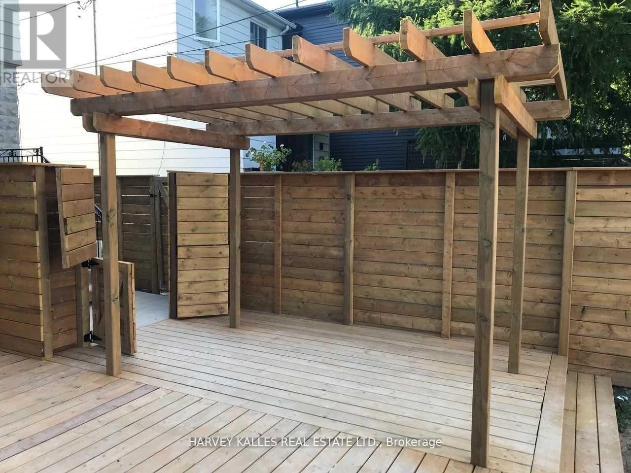 343 Winona Drive, Toronto, Ontario  M6C 3T2 - Photo 12 - C12580144