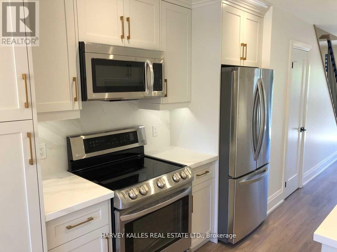 343 Winona Drive, Toronto, Ontario  M6C 3T2 - Photo 5 - C12580144