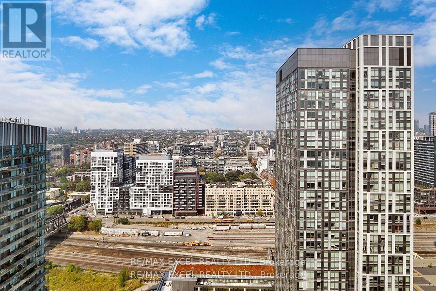 3911 - 85 Queens Wharf Road, Toronto, Ontario  M5V 0J9 - Photo 8 - C12580182