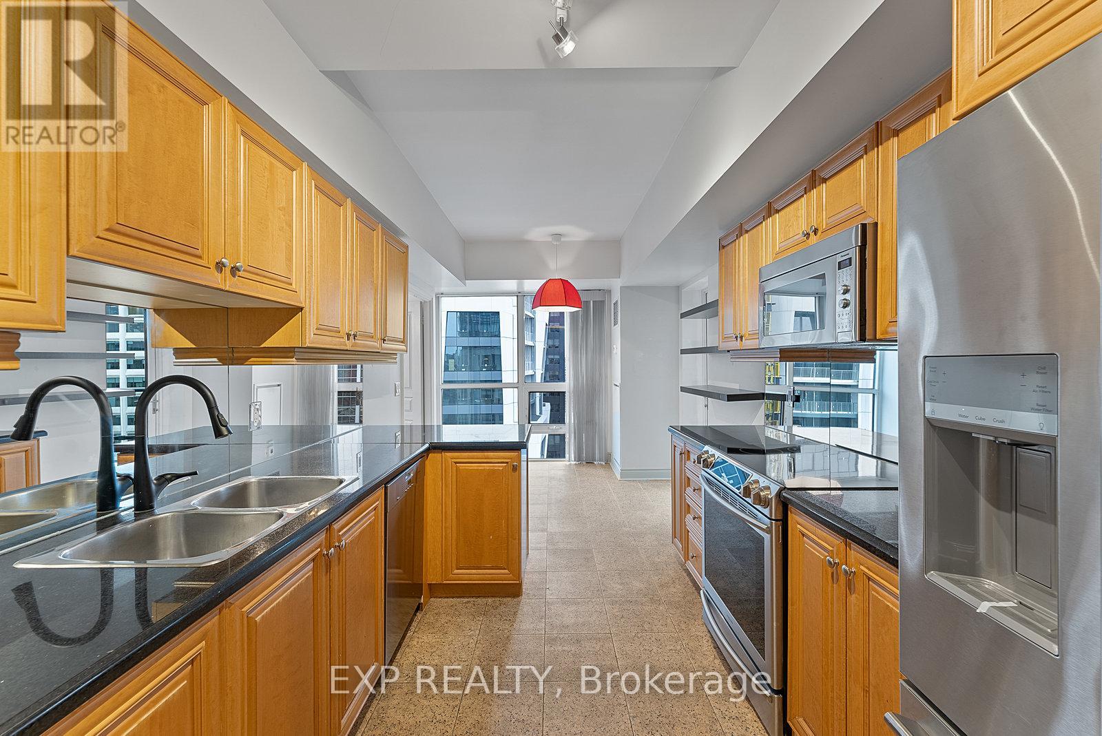 1103 - 10 Delisle Avenue, Toronto, Ontario  M4V 3C6 - Photo 14 - C12580192