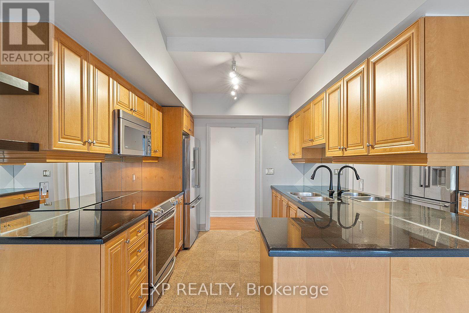 1103 - 10 Delisle Avenue, Toronto, Ontario  M4V 3C6 - Photo 17 - C12580192