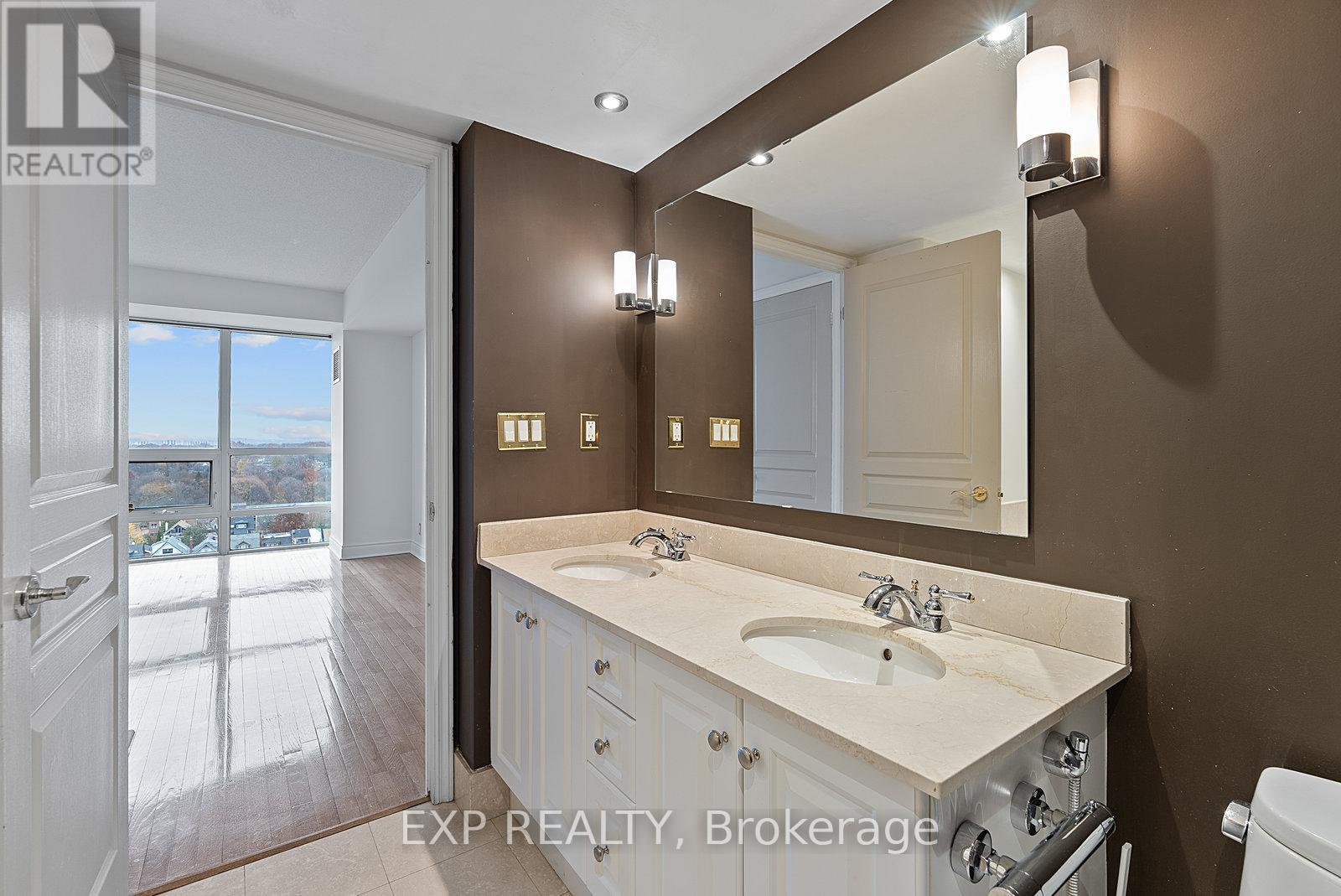 1103 - 10 Delisle Avenue, Toronto, Ontario  M4V 3C6 - Photo 30 - C12580192