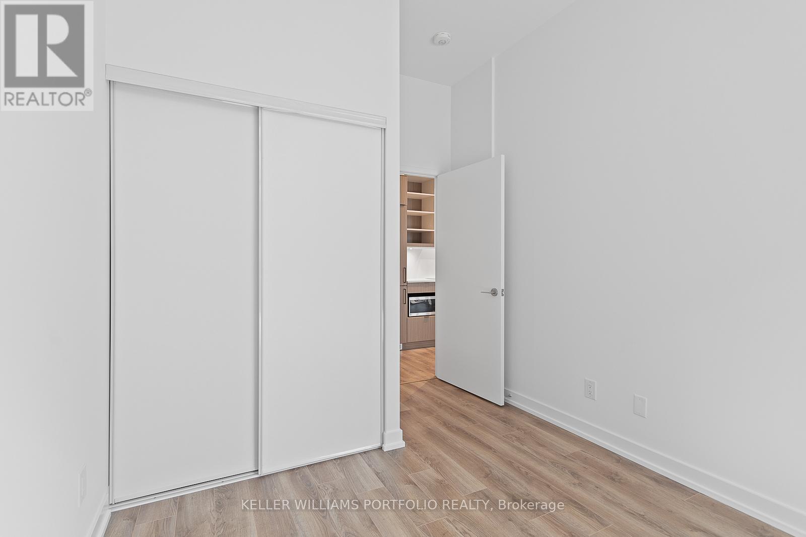 407 - 20 Edward Street, Toronto, Ontario  M5G 0C5 - Photo 16 - C12580200