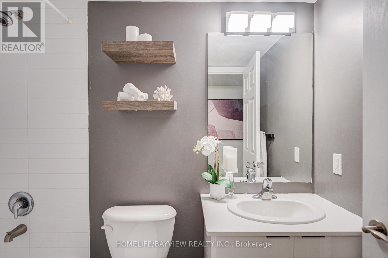 209 - 280 Donlands Avenue, Toronto, Ontario  M4J 0A3 - Photo 8 - E12580228