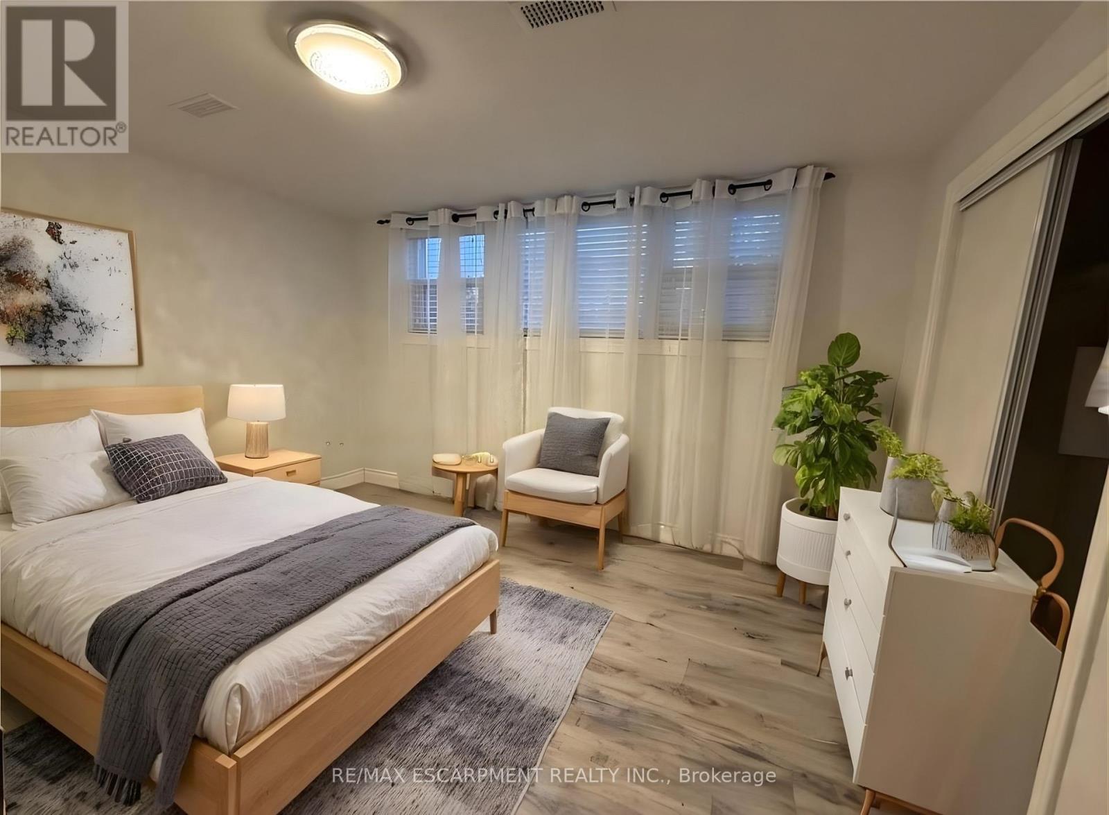 2 - 115 Green Road, Hamilton, Ontario  L8G 3W9 - Photo 10 - X12568106