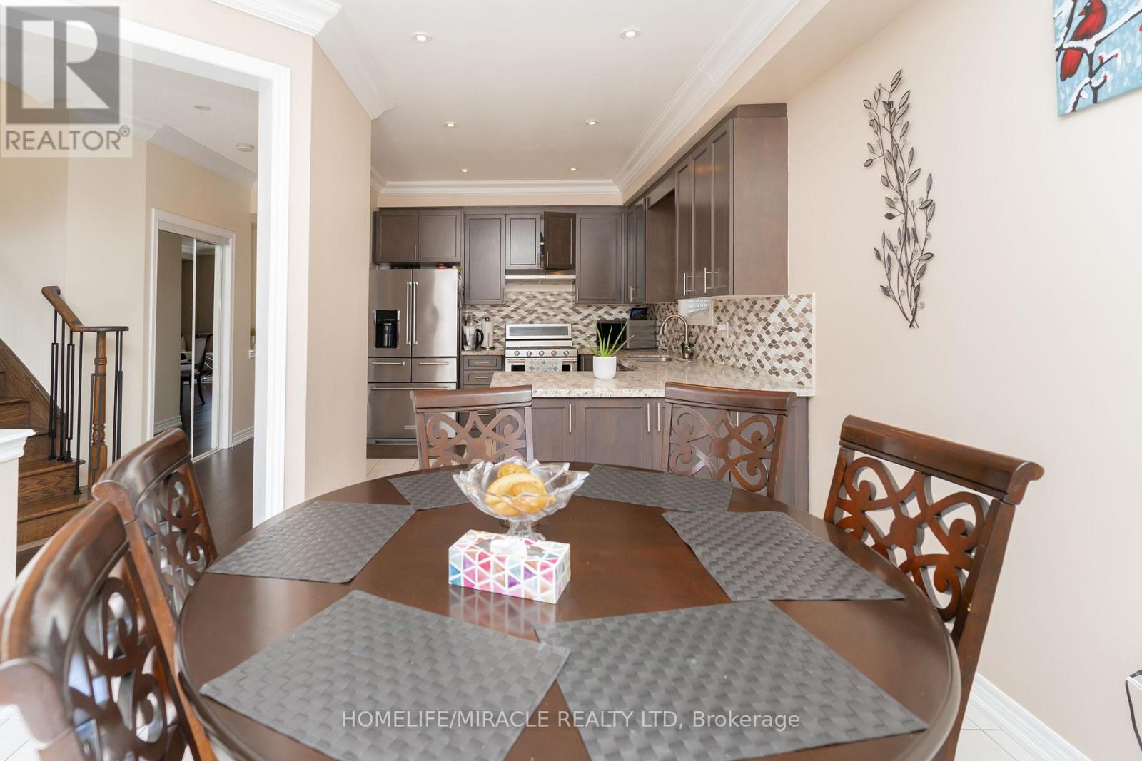 516 Vellore Woods Boulevard, Vaughan, Ontario  L4H 2W3 - Photo 14 - N12580078