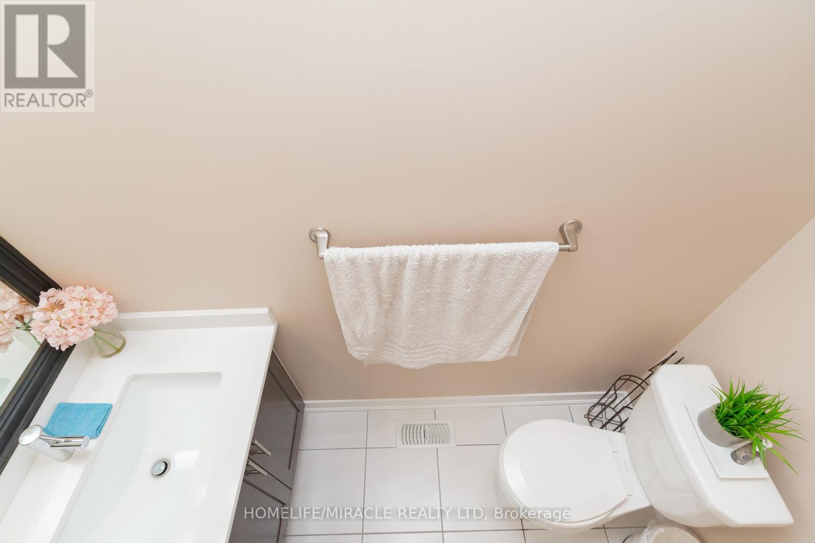 516 Vellore Woods Boulevard, Vaughan, Ontario  L4H 2W3 - Photo 20 - N12580078