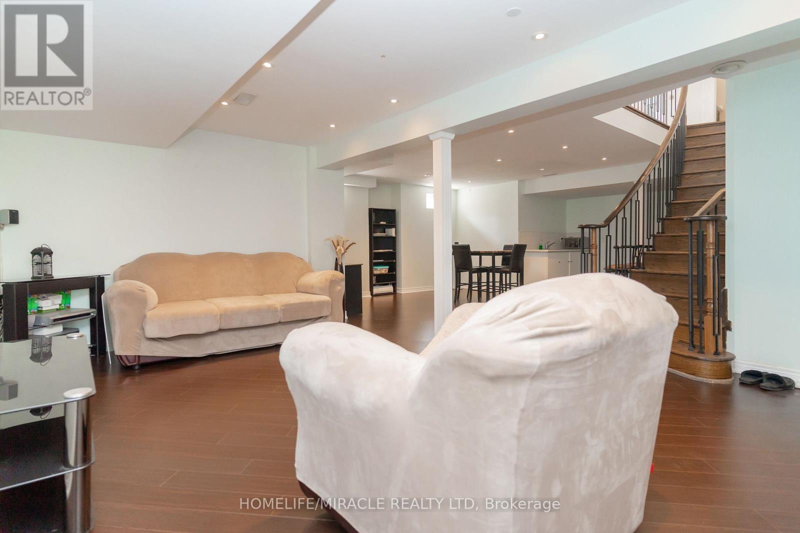 516 Vellore Woods Boulevard, Vaughan, Ontario  L4H 2W3 - Photo 39 - N12580078