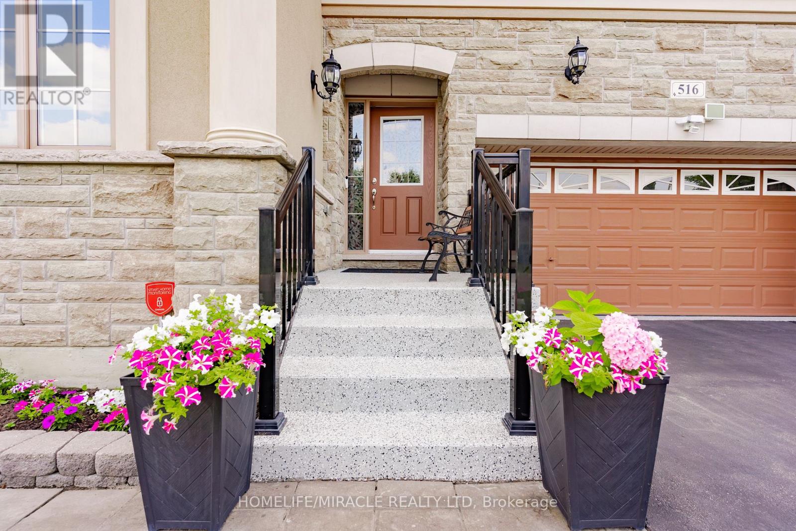 516 Vellore Woods Boulevard, Vaughan, Ontario  L4H 2W3 - Photo 4 - N12580078