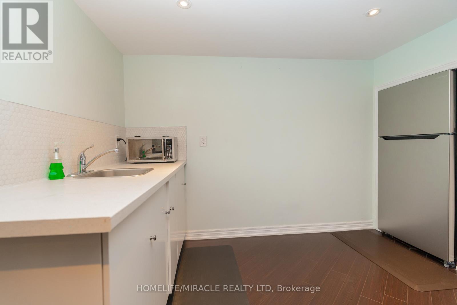 516 Vellore Woods Boulevard, Vaughan, Ontario  L4H 2W3 - Photo 41 - N12580078