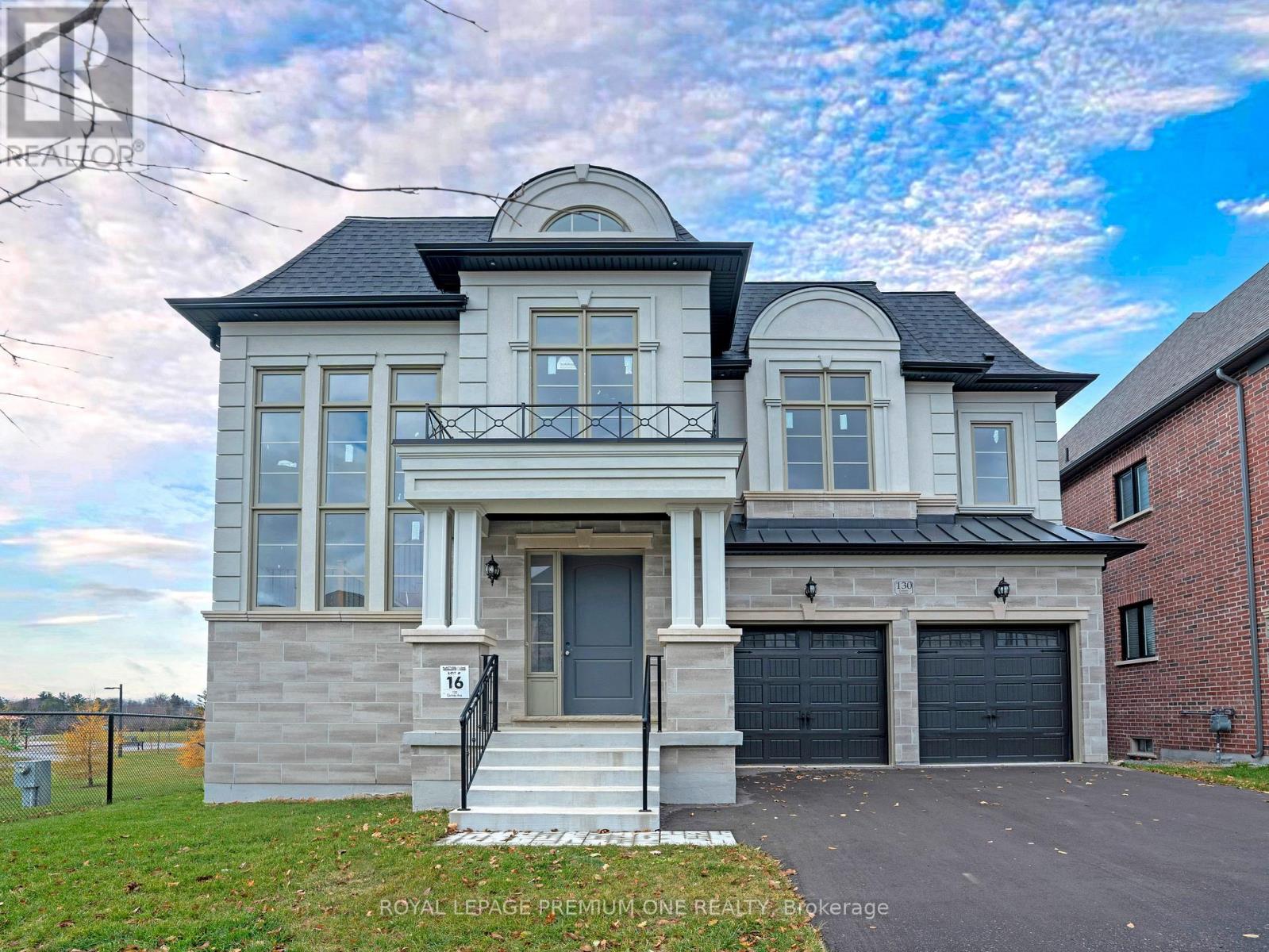 130 CANNES AVENUE, Vaughan, Ontario