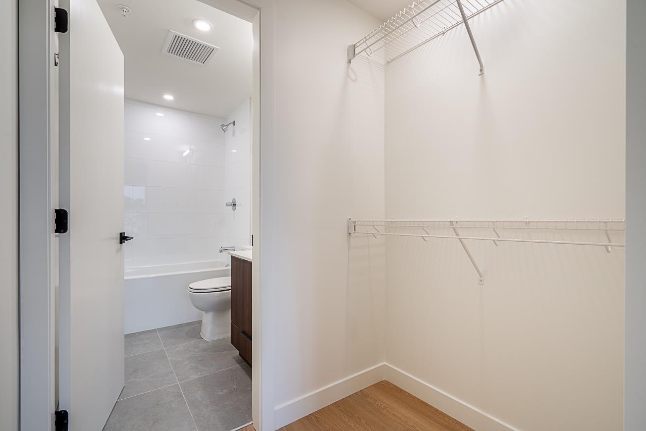 A310 7980 206a Street, Langley, British Columbia  V2Y 3Z8 - Photo 25 - R3070403