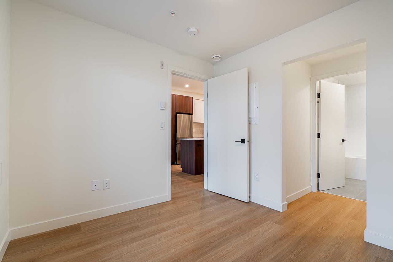 A310 7980 206a Street, Langley, British Columbia  V2Y 3Z8 - Photo 23 - R3070403