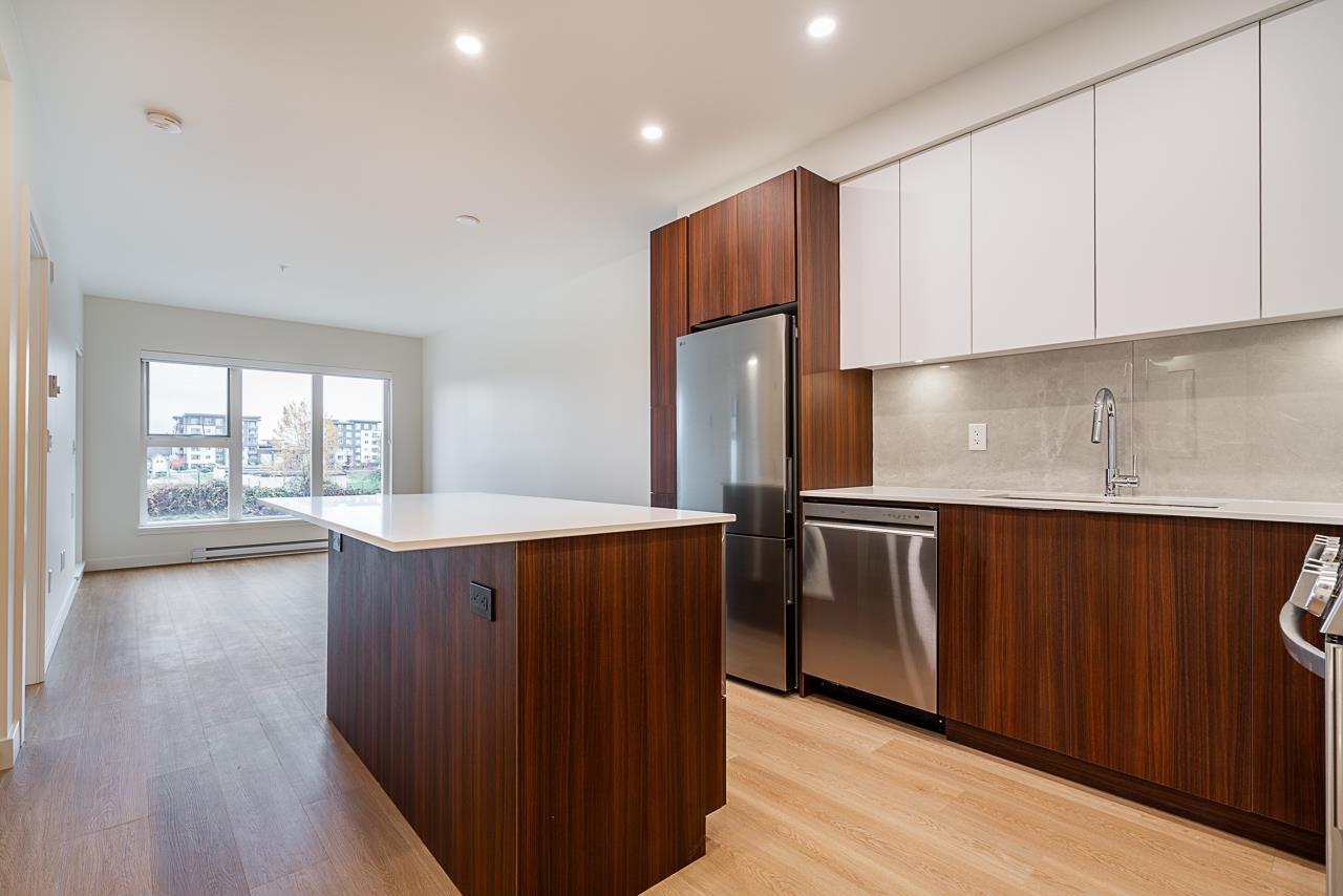 A310 7980 206a Street, Langley, British Columbia  V2Y 3Z8 - Photo 12 - R3070403