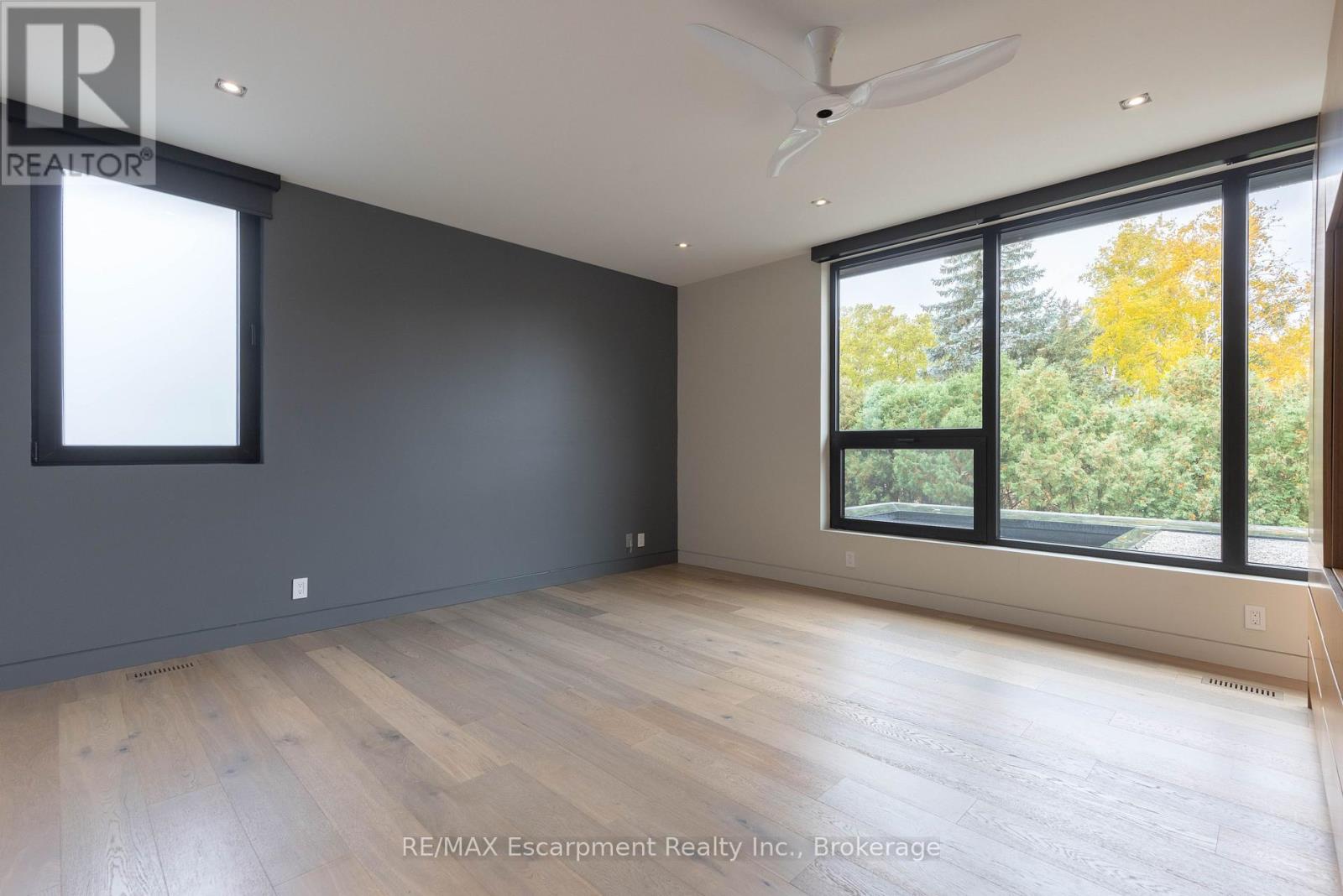 144 Sparling Court, Oakville, Ontario  L6K 2J7 - Photo 30 - W12497896