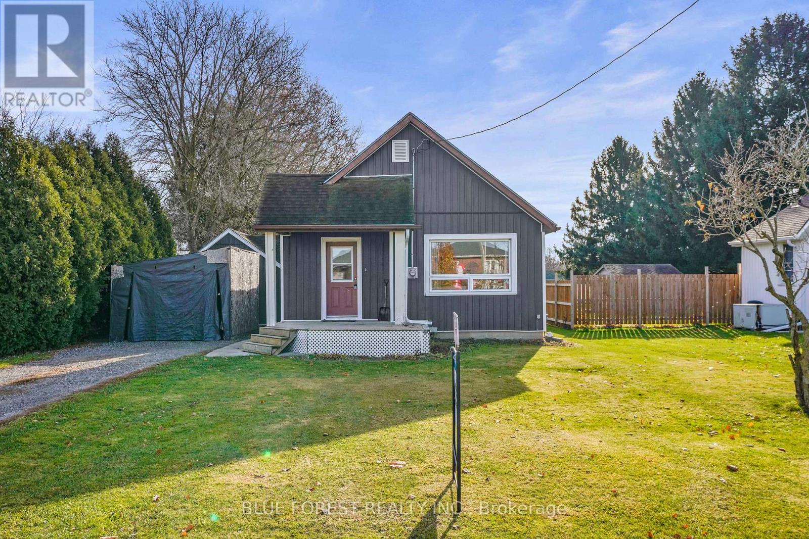 22557 QUEENS LINE, West Elgin, Ontario