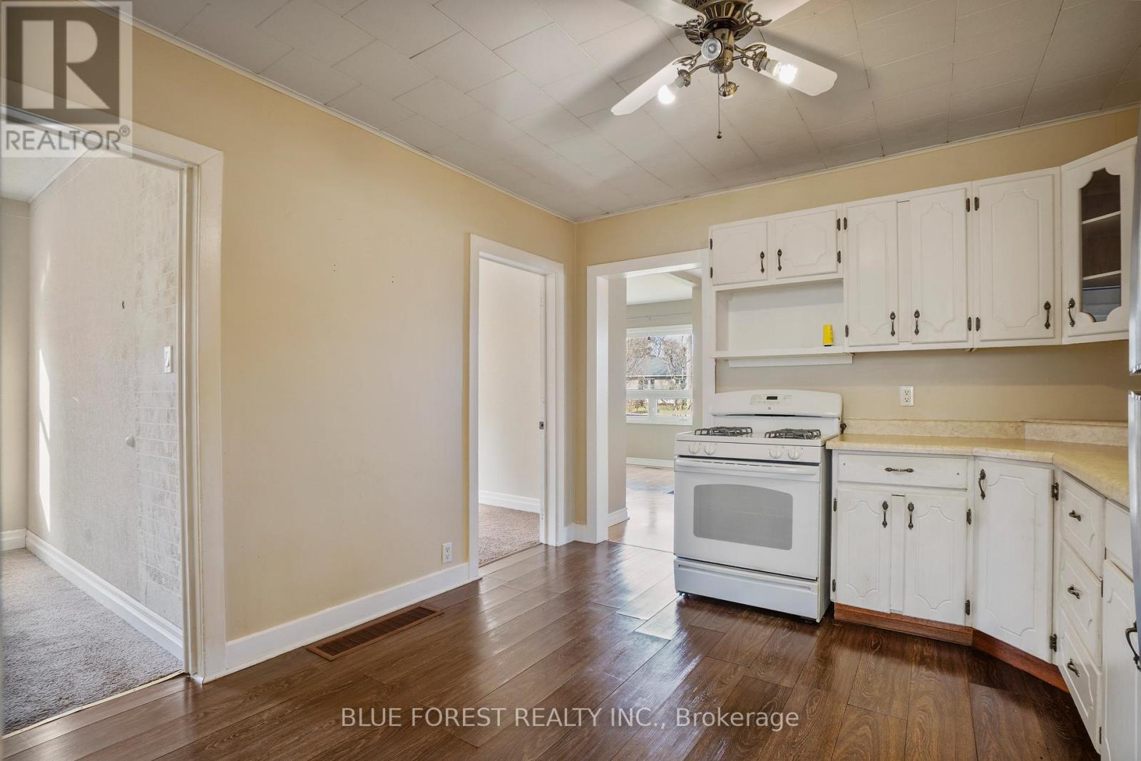 22557 Queens Line, West Elgin, Ontario  N0L 2C0 - Photo 14 - X12580254