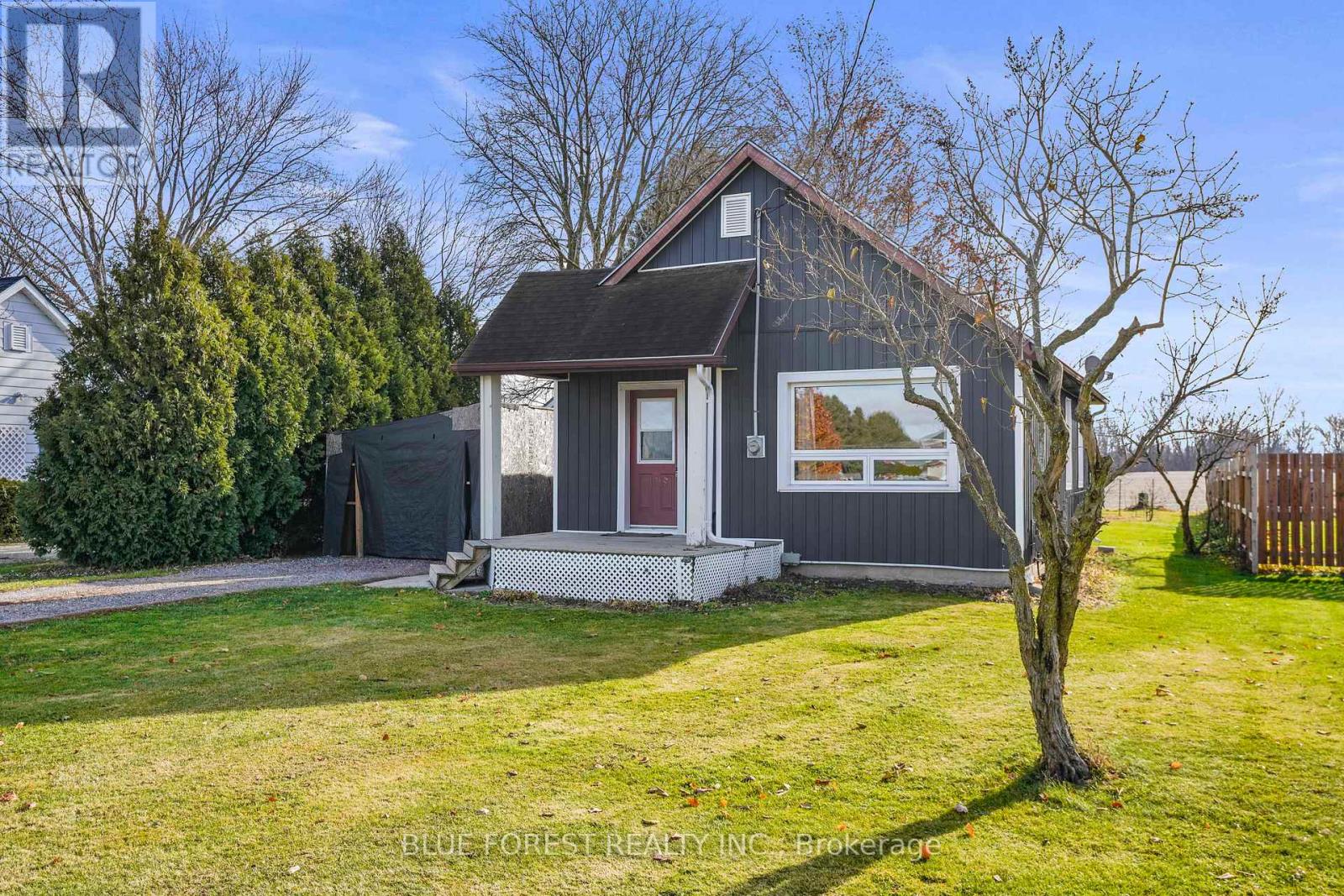 22557 Queens Line, West Elgin, Ontario  N0L 2C0 - Photo 3 - X12580254