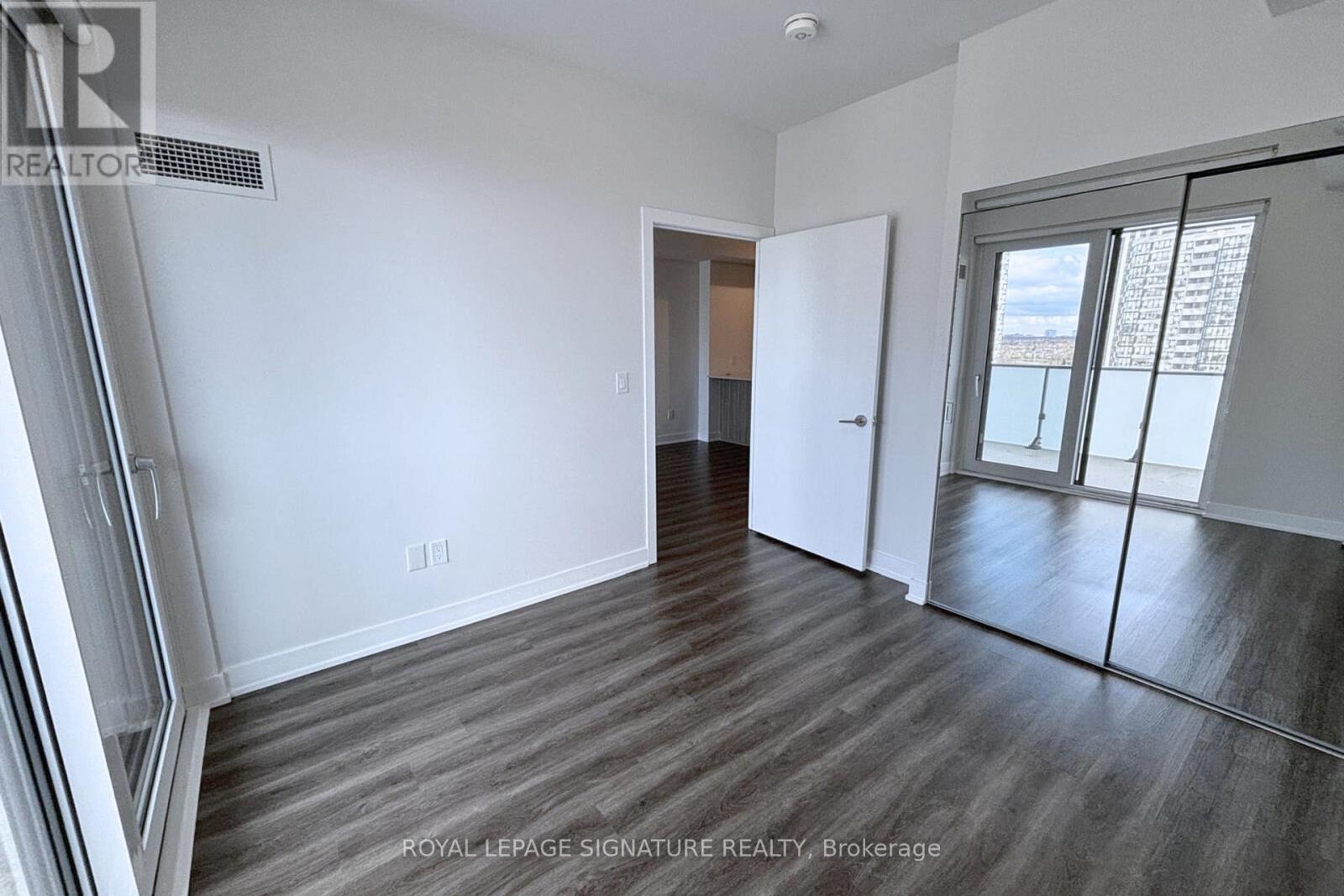 802 - 4130 Parkside Village Drive, Mississauga, Ontario  L5B 3M8 - Photo 5 - W12580092