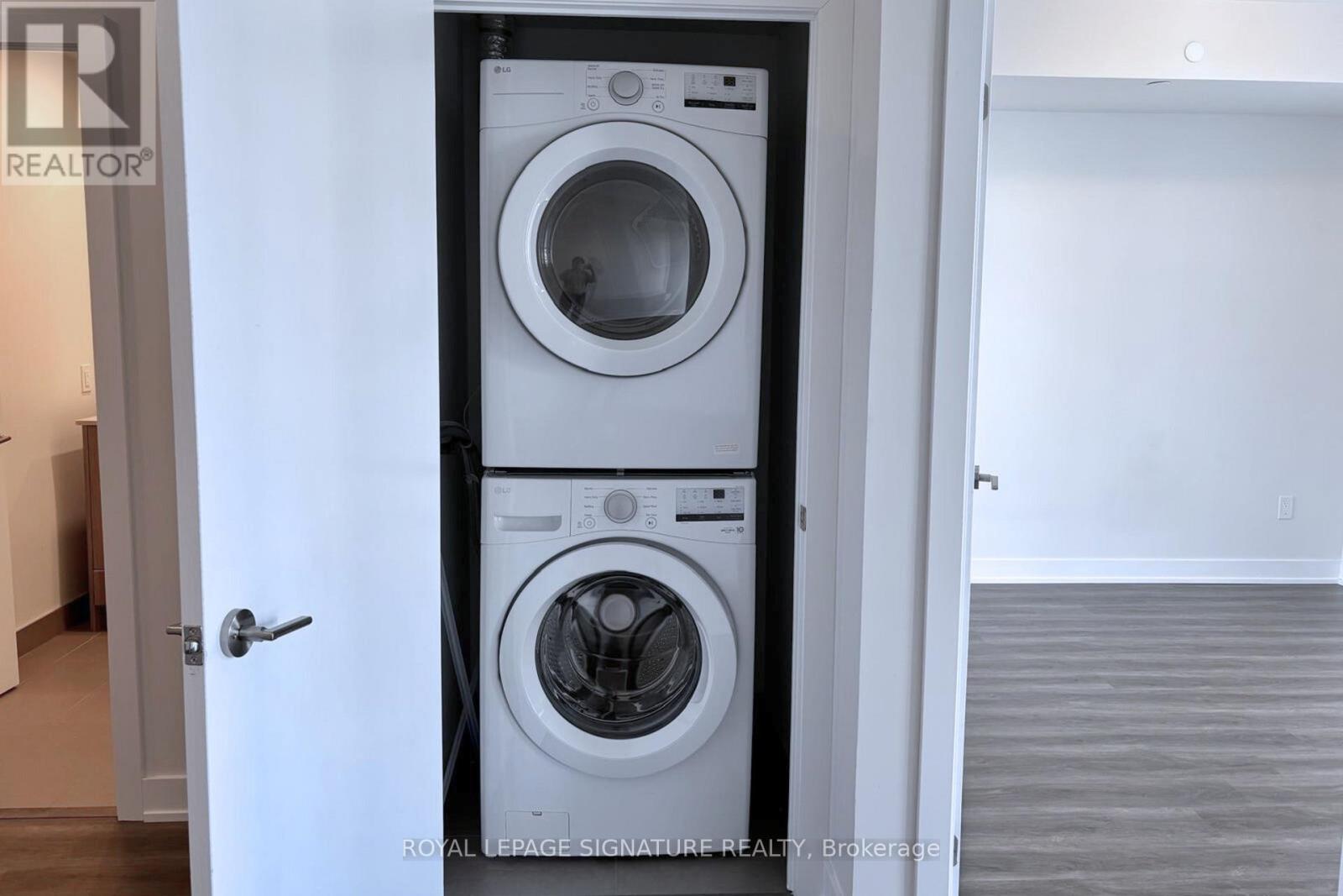 802 - 4130 Parkside Village Drive, Mississauga, Ontario  L5B 3M8 - Photo 8 - W12580092