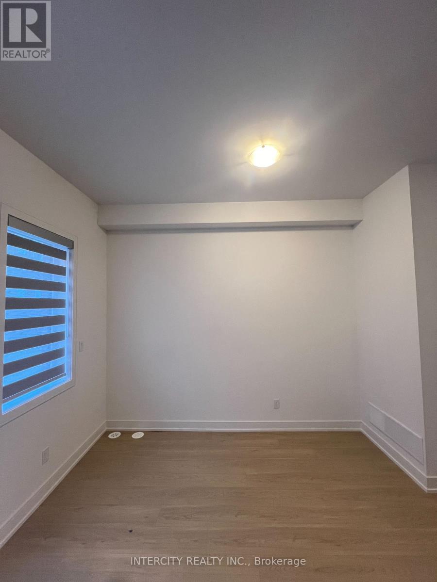 19 Desiree Place, Caledon, Ontario  L7E 2R7 - Photo 4 - W12580110