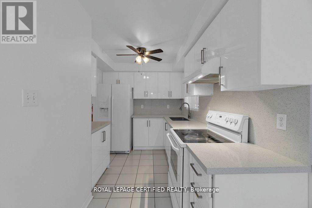 53 Chadwick Street, Brampton, Ontario  L6Y 4Y1 - Photo 6 - W12580116