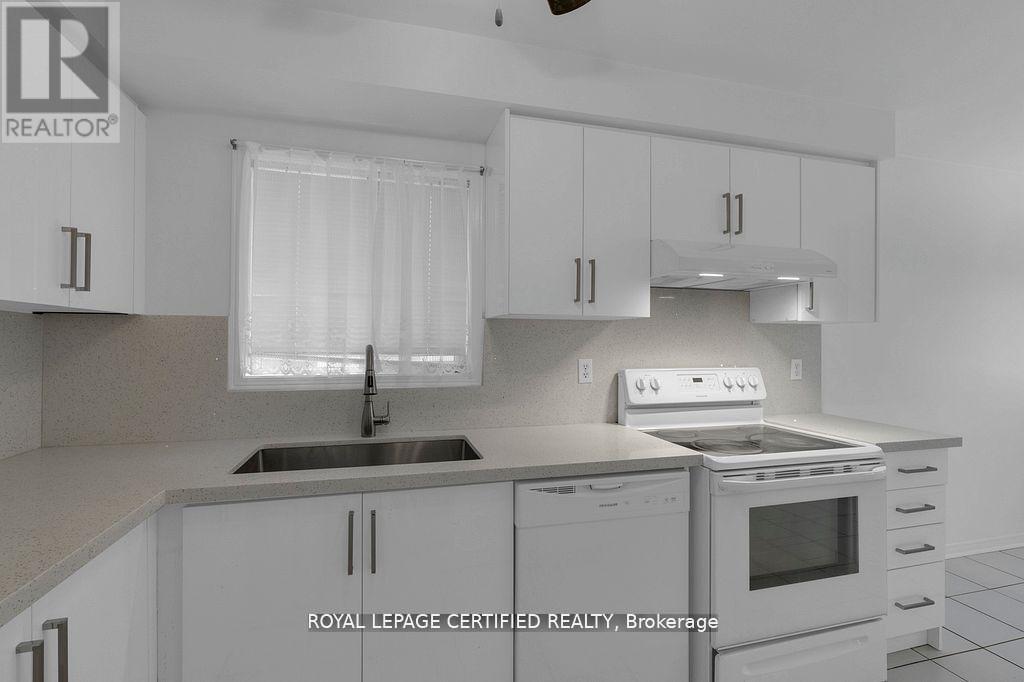 53 Chadwick Street, Brampton, Ontario  L6Y 4Y1 - Photo 8 - W12580116