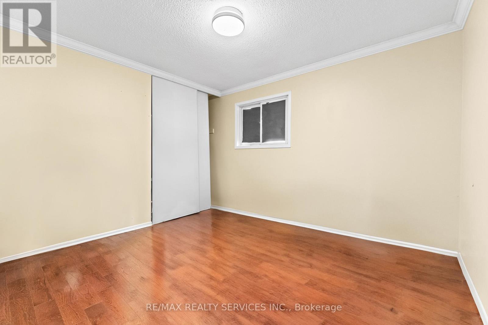 13 Linkdale Road, Brampton, Ontario  L6V 3A1 - Photo 10 - W12580118