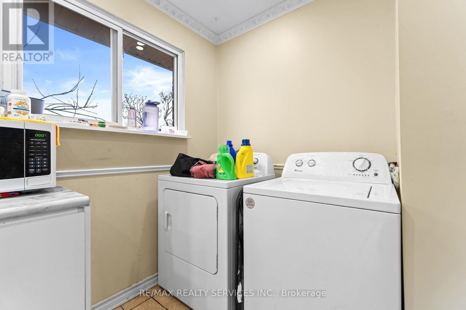 13 Linkdale Road, Brampton, Ontario  L6V 3A1 - Photo 13 - W12580118