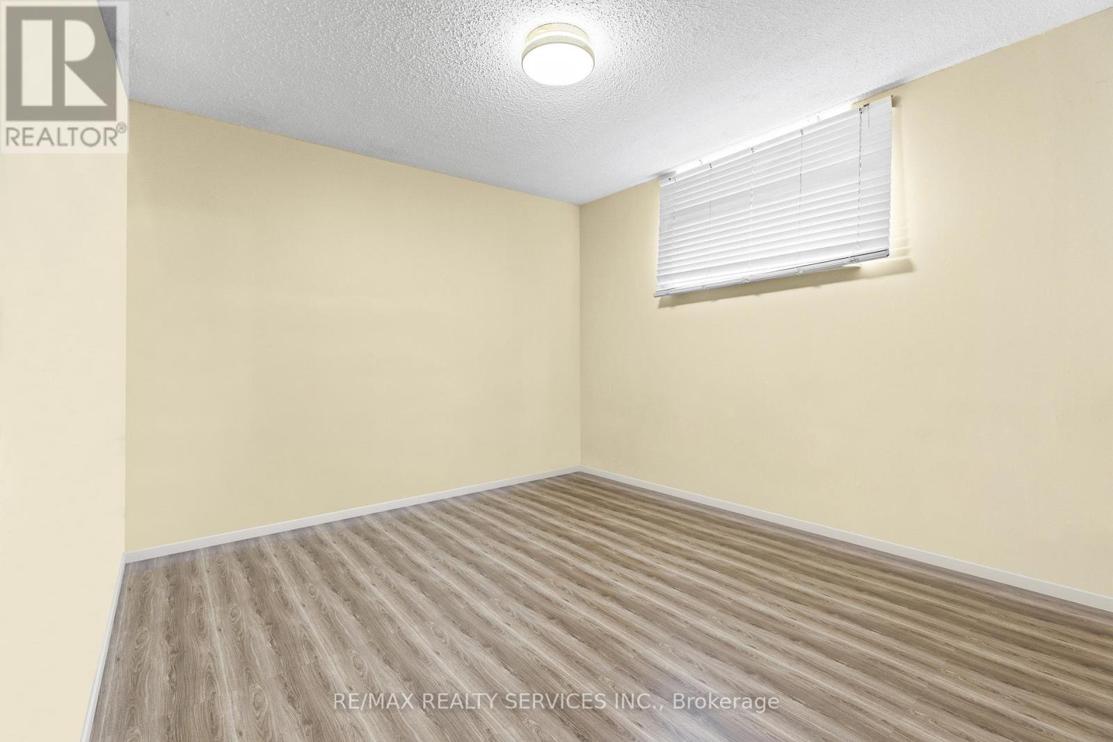 13 Linkdale Road, Brampton, Ontario  L6V 3A1 - Photo 18 - W12580118