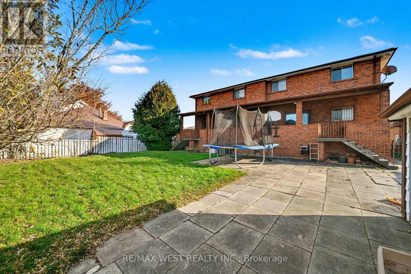 130 Whitfield Avenue, Toronto, Ontario  M9L 1H1 - Photo 15 - W12580150