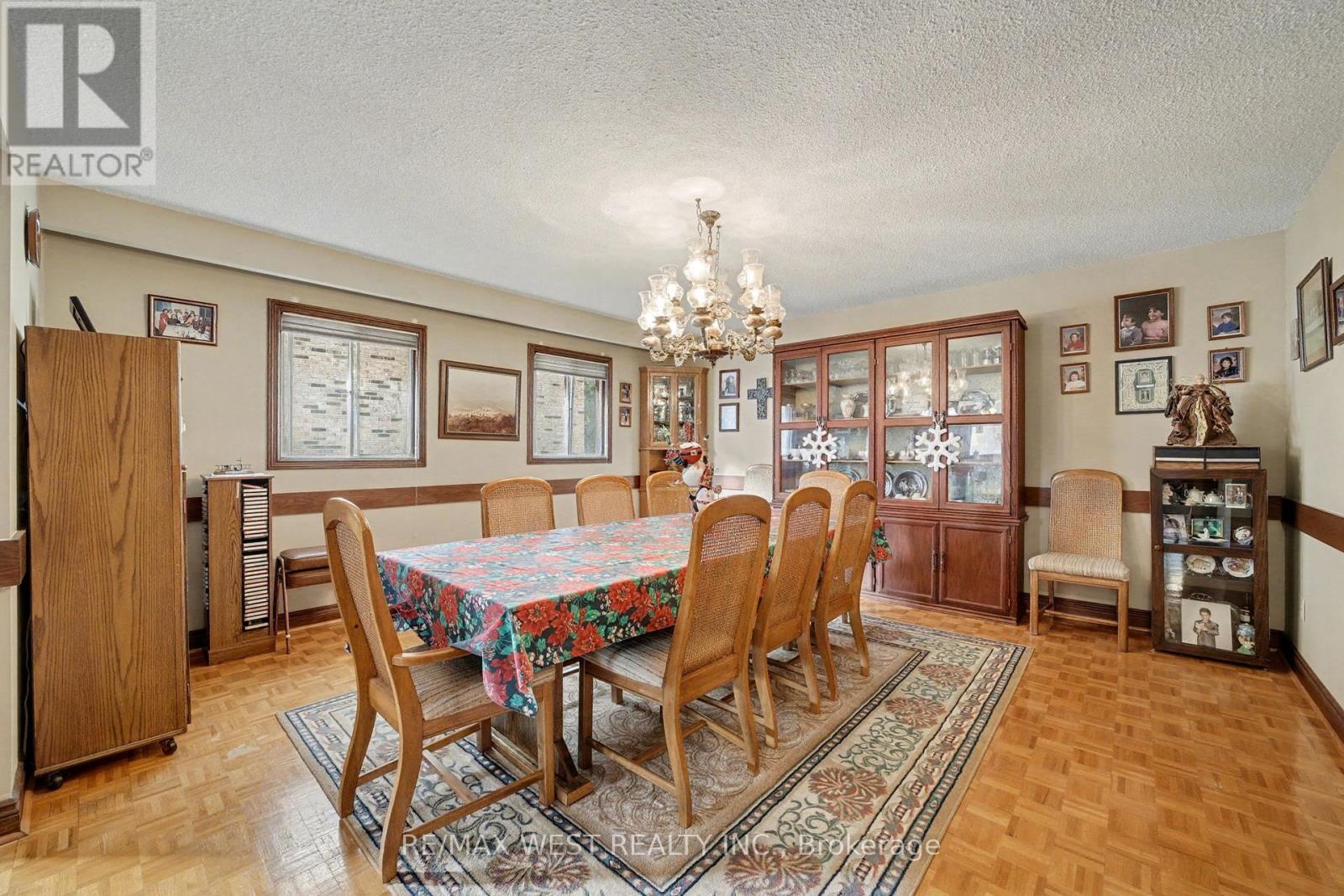 130 Whitfield Avenue, Toronto, Ontario  M9L 1H1 - Photo 2 - W12580150