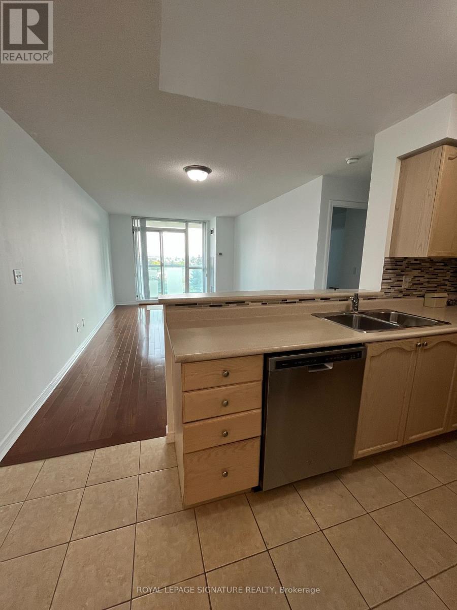 407 - 2545 Erin Centre Boulevard, Mississauga, Ontario  L5M 6Z9 - Photo 5 - W12580164