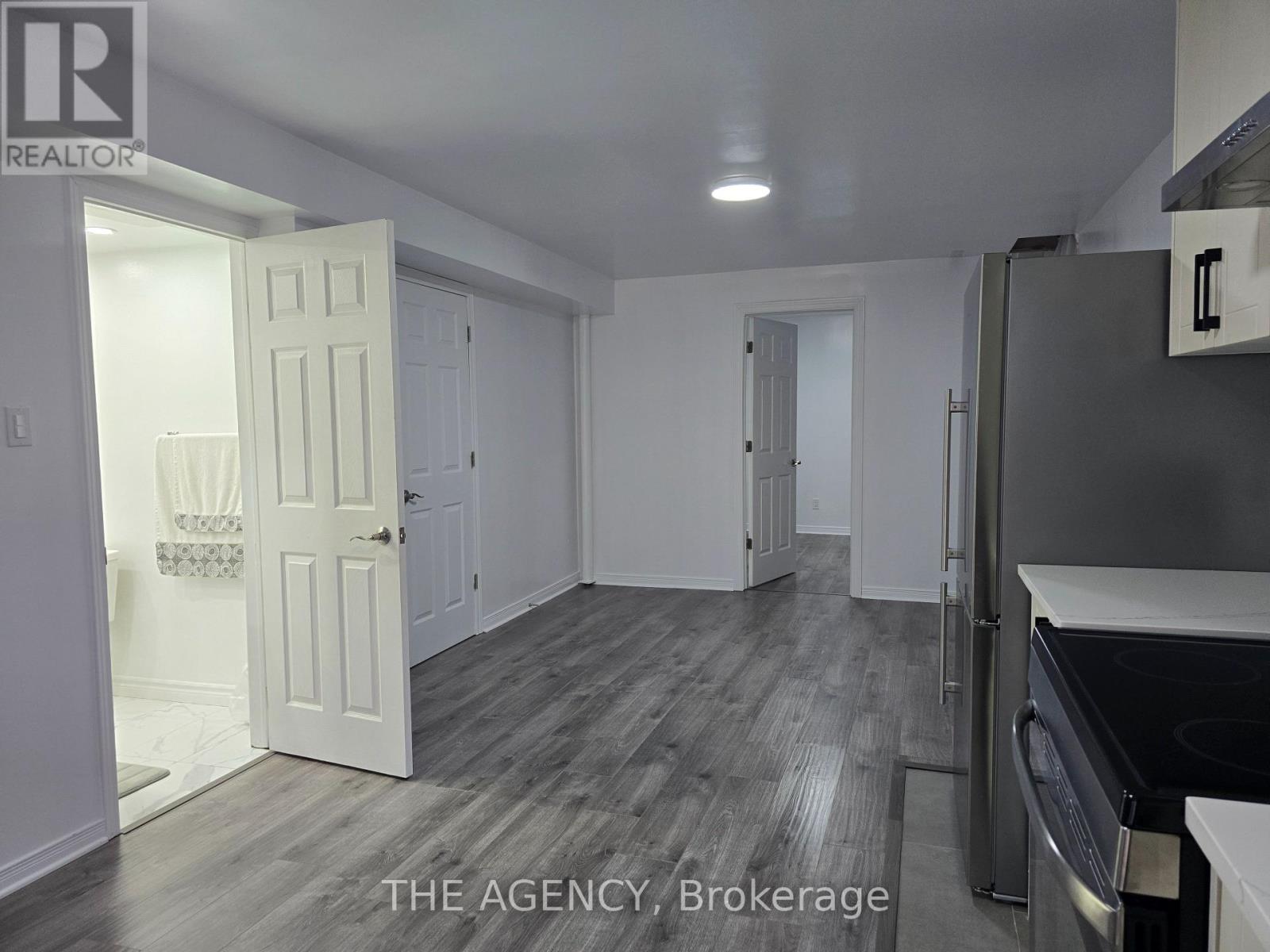 LOWER - 139 CINRICKBAR DRIVE, Toronto, Ontario