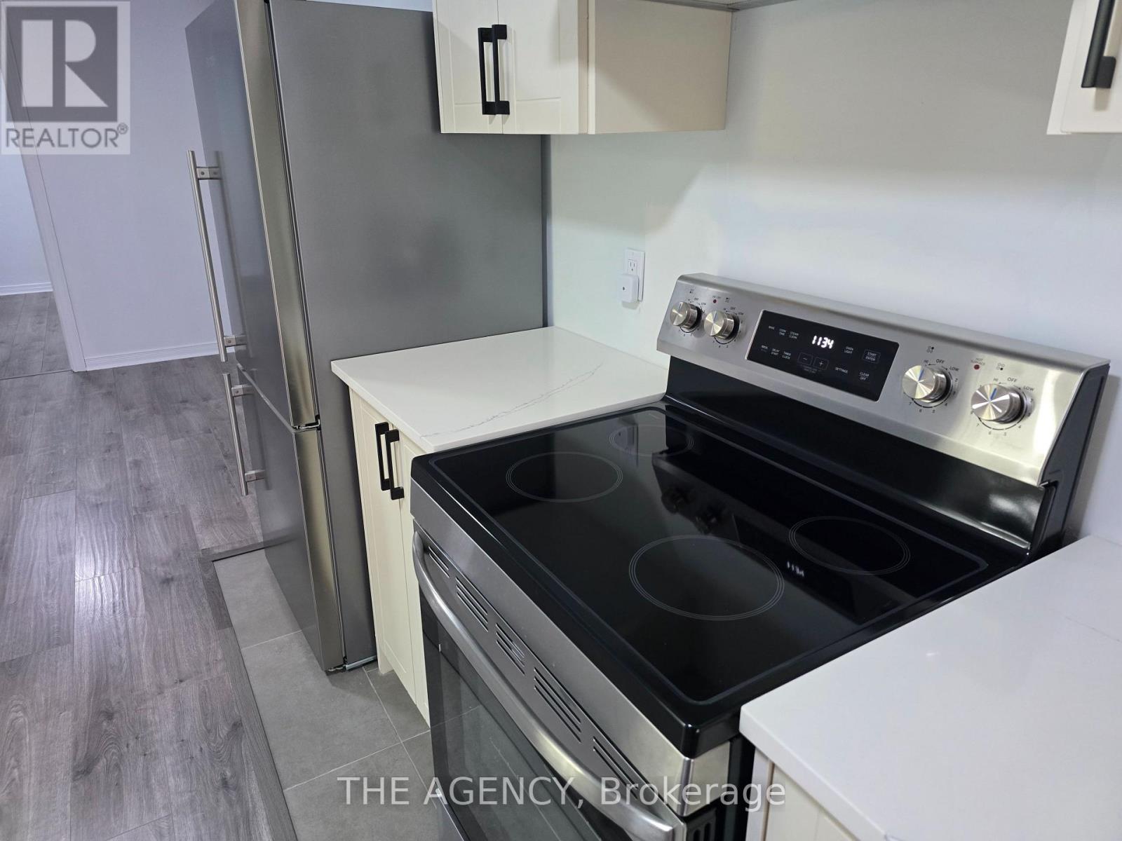 Lower - 139 Cinrickbar Drive, Toronto, Ontario  M9W 6W8 - Photo 2 - W12580166