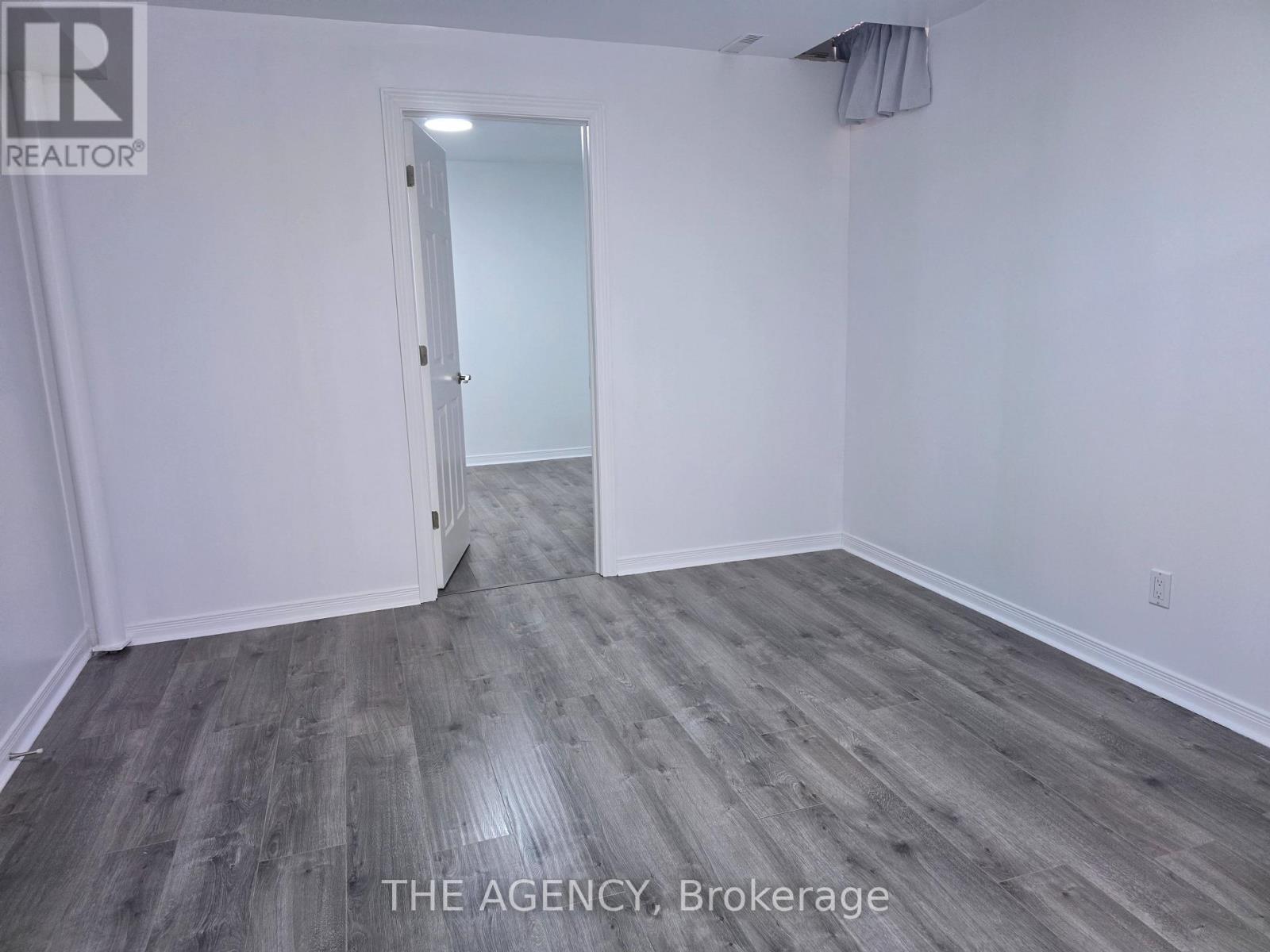 Lower - 139 Cinrickbar Drive, Toronto, Ontario  M9W 6W8 - Photo 6 - W12580166