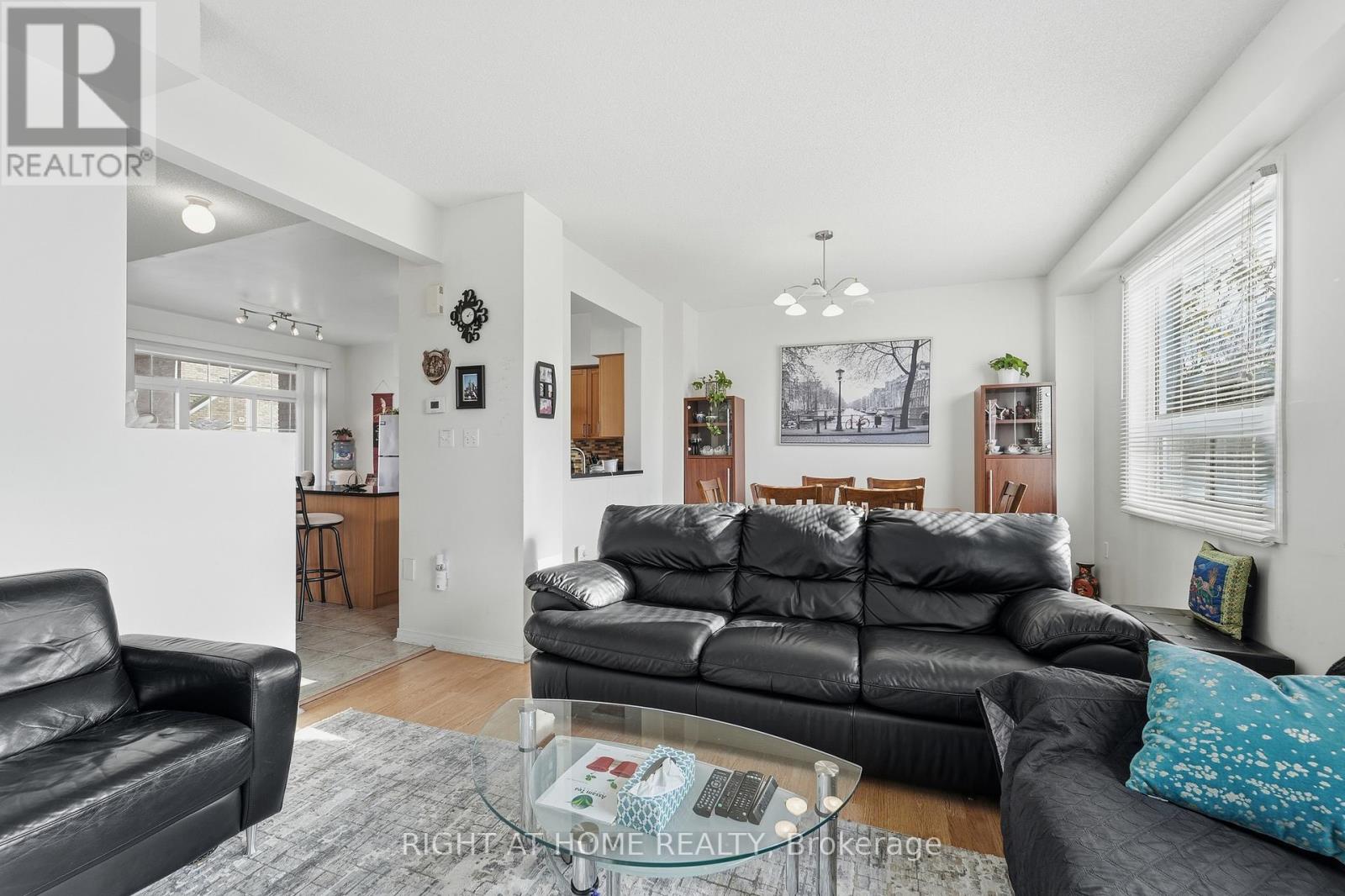 154 - 7155 Magistrate Terrace, Mississauga, Ontario  L5W 1Y9 - Photo 15 - W12580176