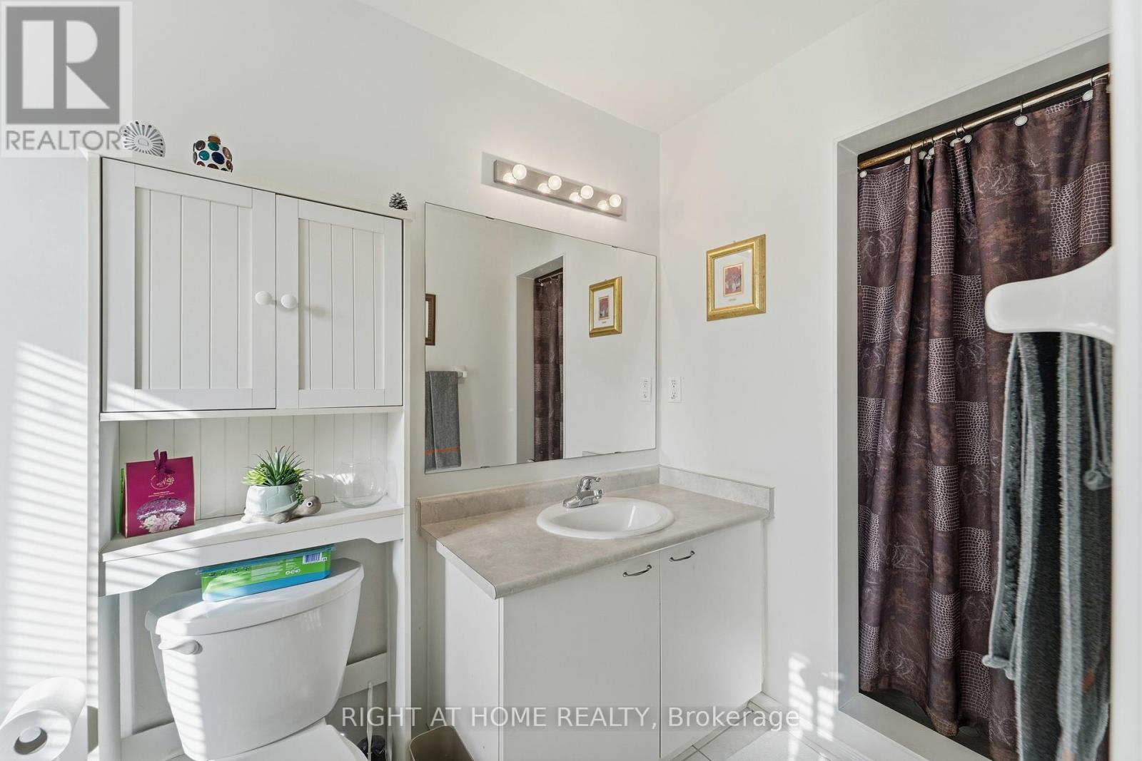 154 - 7155 Magistrate Terrace, Mississauga, Ontario  L5W 1Y9 - Photo 23 - W12580176