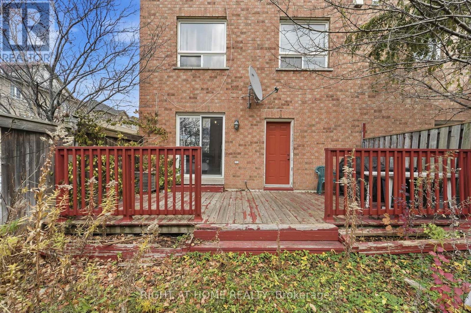 154 - 7155 Magistrate Terrace, Mississauga, Ontario  L5W 1Y9 - Photo 34 - W12580176