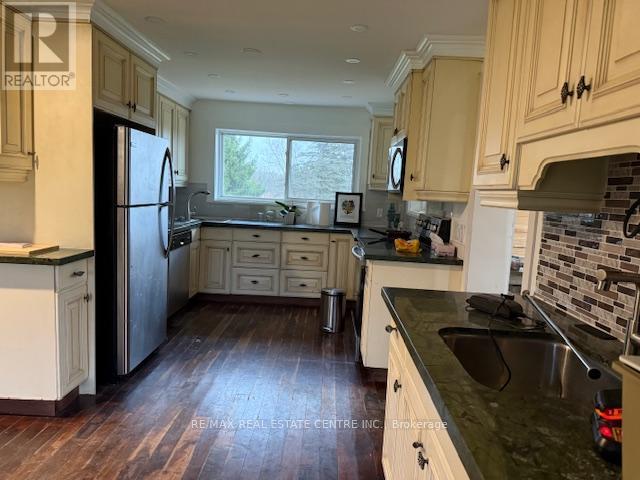 11430 2 Line, Milton, Ontario  L0P 1B0 - Photo 3 - W12580206