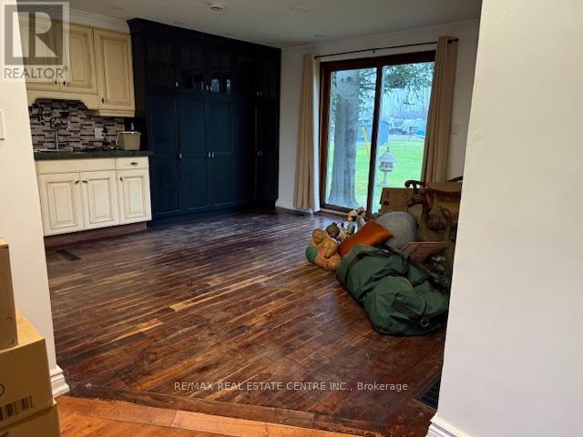 11430 2 Line, Milton, Ontario  L0P 1B0 - Photo 5 - W12580206