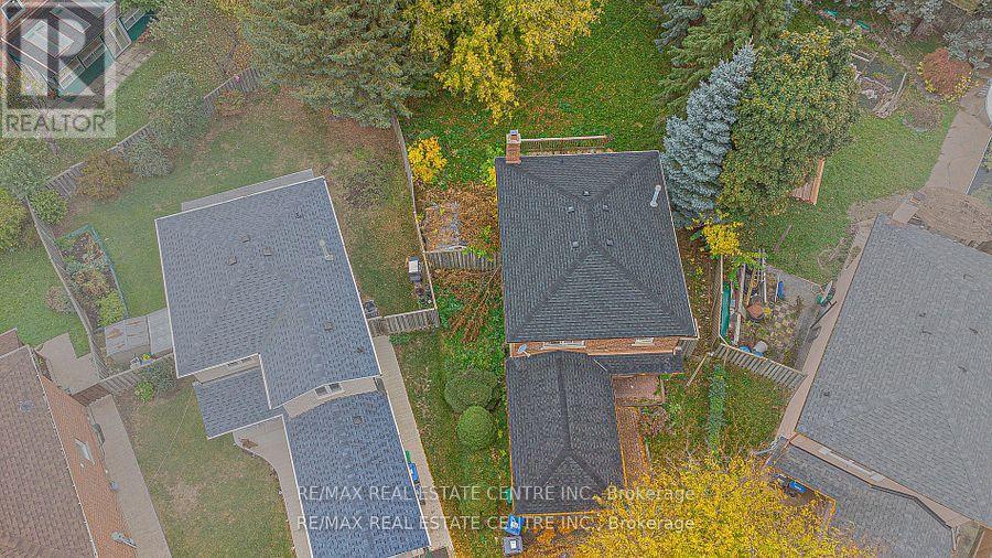 20 Mozart Crescent, Brampton, Ontario  L6Y 2W7 - Photo 18 - W12580210