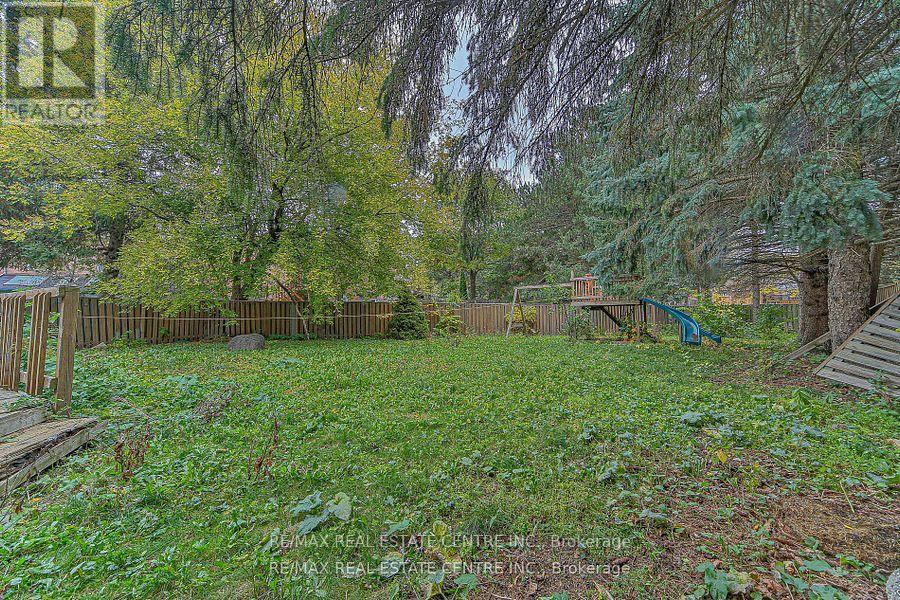 20 Mozart Crescent, Brampton, Ontario  L6Y 2W7 - Photo 6 - W12580210