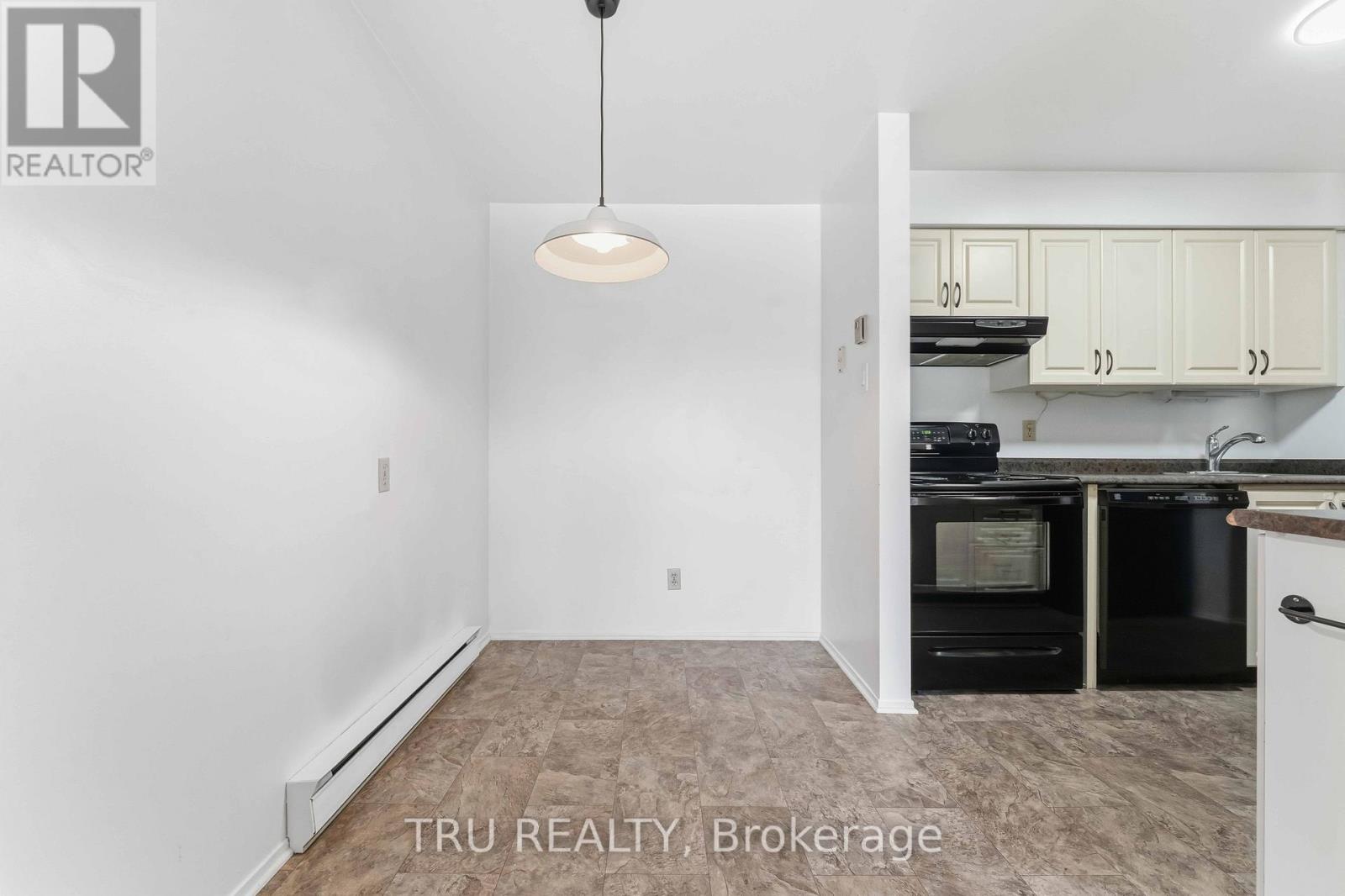 16b - 770 St. Andre Drive, Ottawa, Ontario  K1C 4S9 - Photo 16 - X12580244