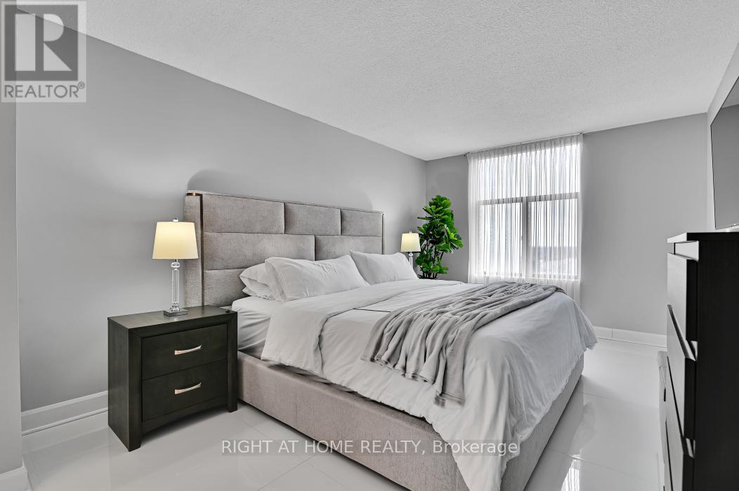 1703 - 2759 Carousel Crescent, Ottawa, Ontario  K1T 2N5 - Photo 14 - X12580278