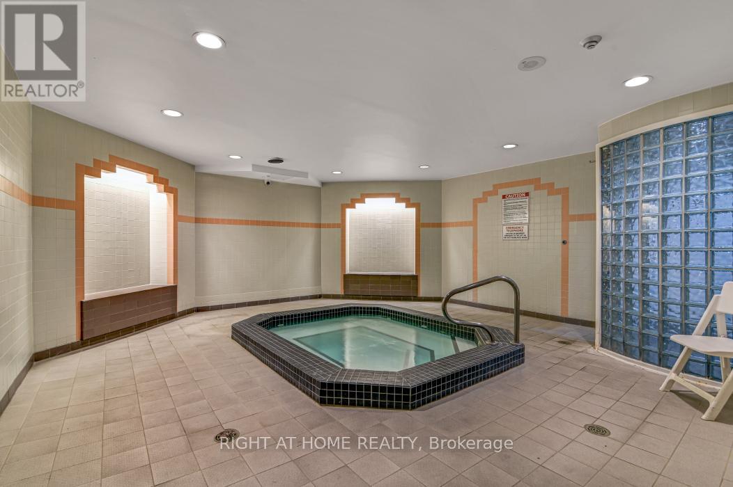 1703 - 2759 Carousel Crescent, Ottawa, Ontario  K1T 2N5 - Photo 22 - X12580278