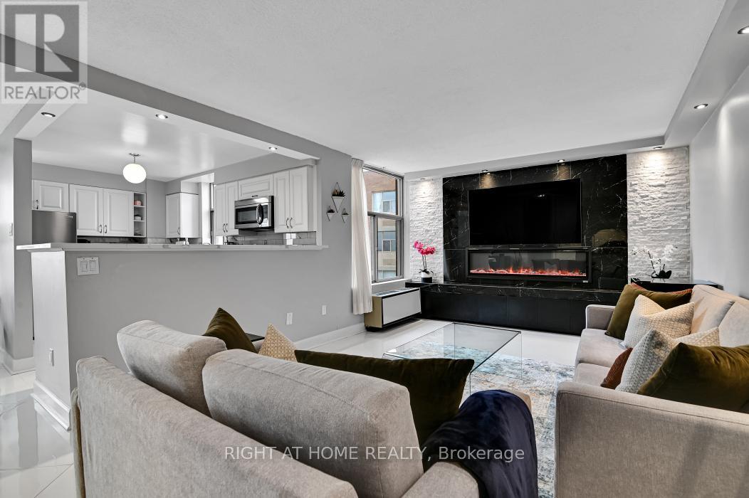 1703 - 2759 Carousel Crescent, Ottawa, Ontario  K1T 2N5 - Photo 7 - X12580278