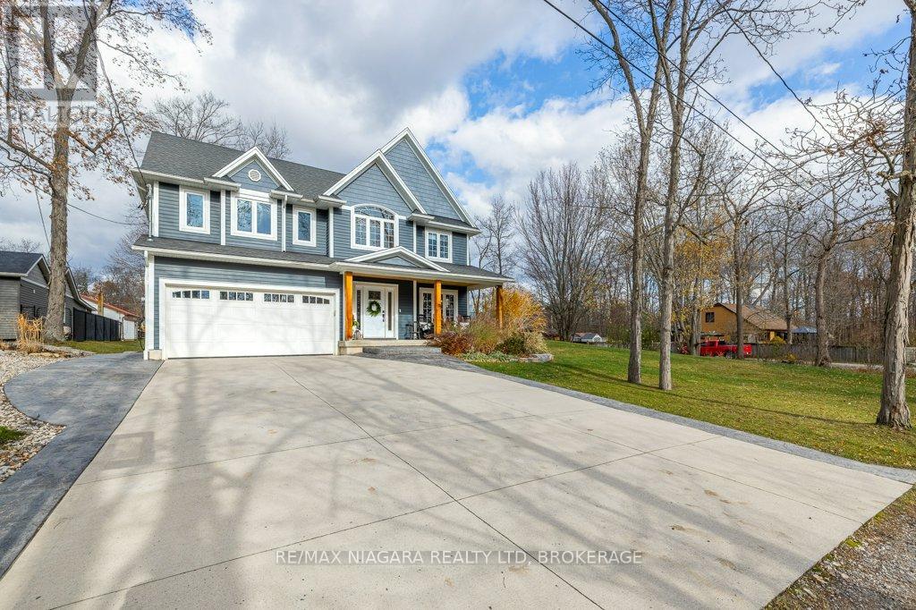 3246 Cedar Avenue, Fort Erie (Ridgeway), Ontario  L0S 1N0 - Photo 2 - X12580268